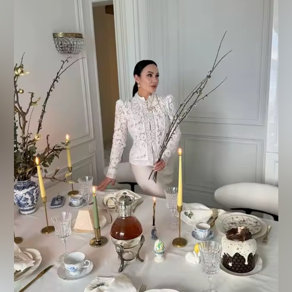 Viral Tula Lace Blouse Elegant Cream Lace Women Top - Picture 5 of 6